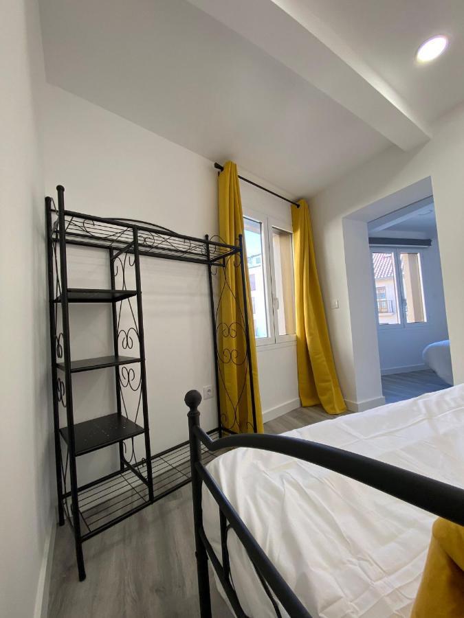 Apartamentos San Martin Plasencia Bagian luar foto
