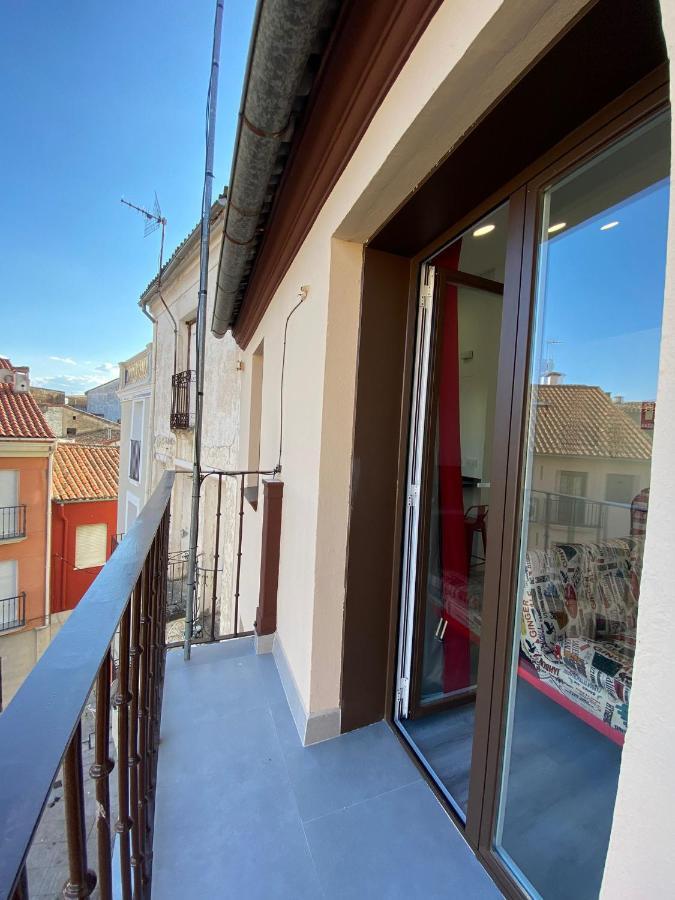 Apartamentos San Martin Plasencia Bagian luar foto